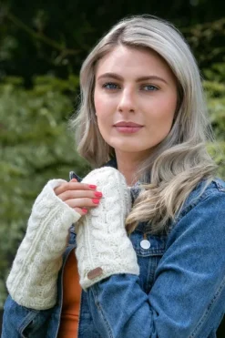 Aran Cable Handwarmers Natural White