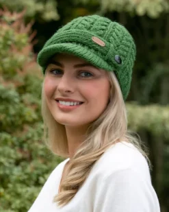 Aran Cable Knit Peak Hat Green
