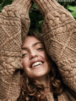 Cable Knit Cropped Crew Neck Sweater Biscuit