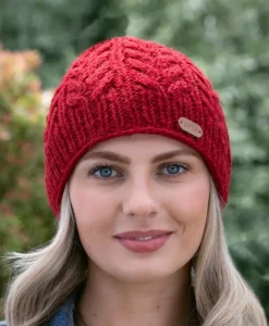Erin Cable Knit Hat Red