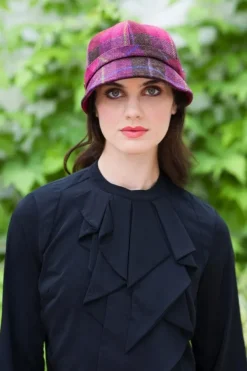 Flapper Cap Pink Check - colour no. 223A One Size