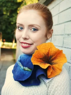 Handmade Felt Wool Flower Scarf