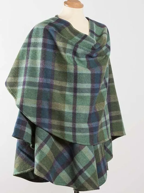 100% Lambswool Cape - Sue 624