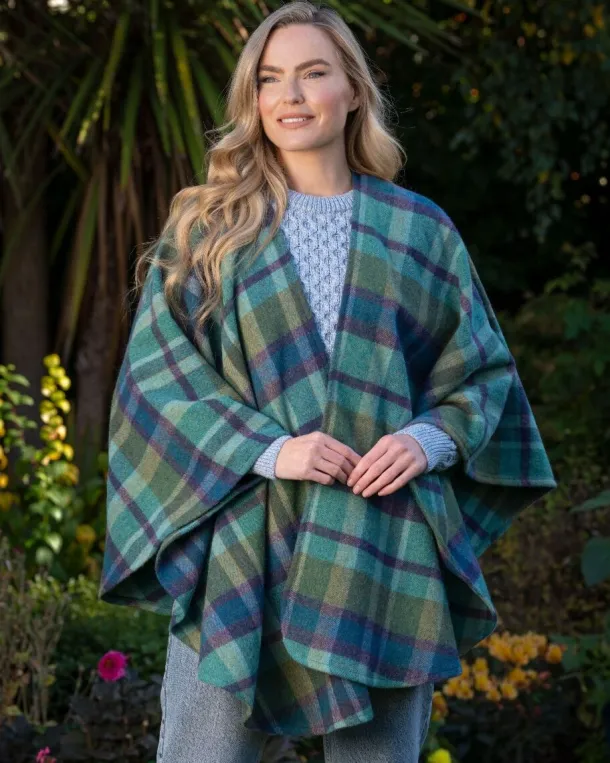 100% Lambswool Cape - Sue 624