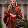 Lambswool Cape Col: 633