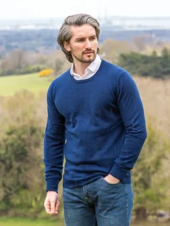 100% Lambswool Lightweight Crew Neck Rich Navy