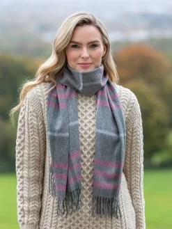 100% Lambswool Scarf Grey Pink Check