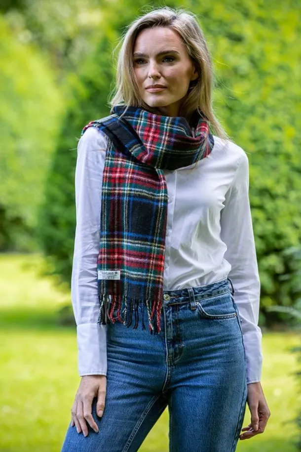 100% Lambswool Tartan Scarf Black Stewart
