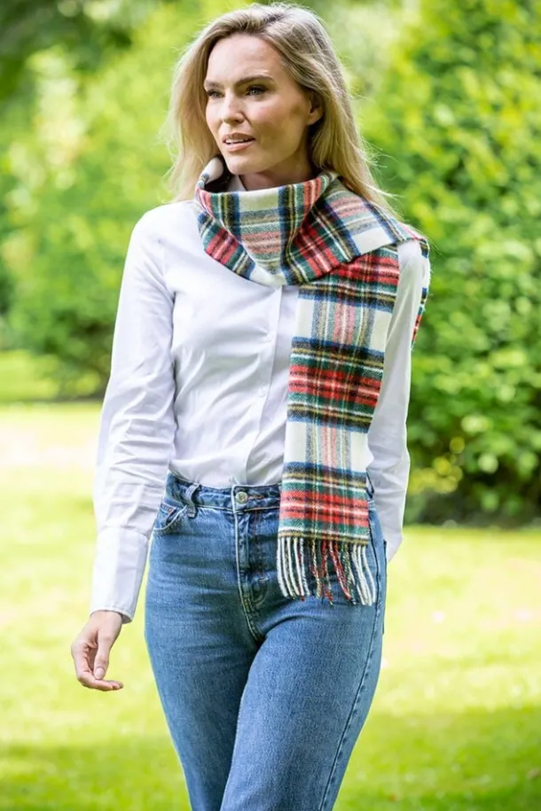 100% Lambswool White Stewart Tartan
