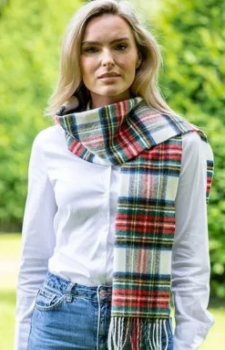 100% Lambswool White Stewart Tartan