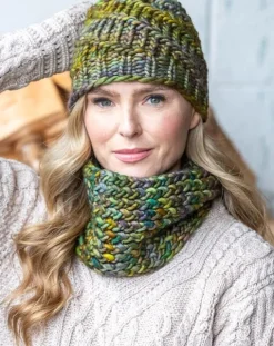 Made in Ireland Snood and Hat Set Green