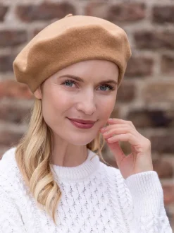 100% Merino Wool Beret Camel