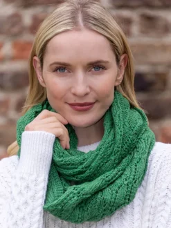 100% Merino Wool Infinity Snood Kiwi