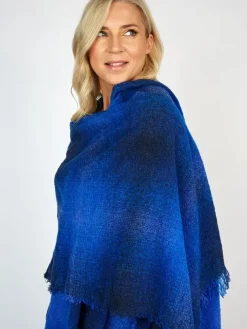 Ruanna Celtic Cape Blue Check