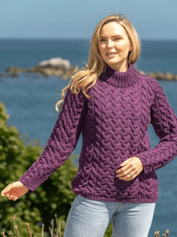 Shaped Crew Neck Sweater Merino Wool Purple