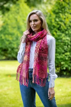 Suantrai of Ireland Open Weave Wool Scarf Pink