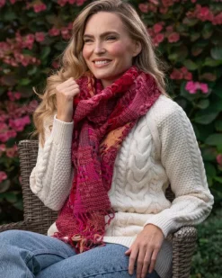 Suantrai of Ireland Open Weave Wool Scarf Pink