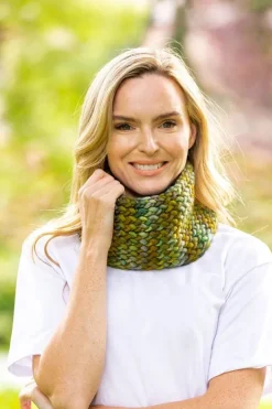 Super Soft Hand Made Snood Green
