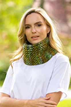 Super Soft Hand Made Snood Green