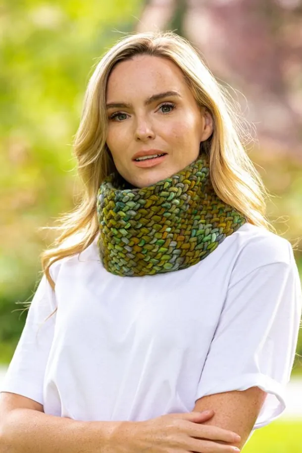 Super Soft Hand Made Snood Green