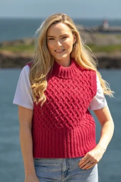 Trellis Crop Vest Bramble Red