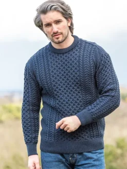 Unisex 100% Merino Wool Aran Sweater - Blackwatch
