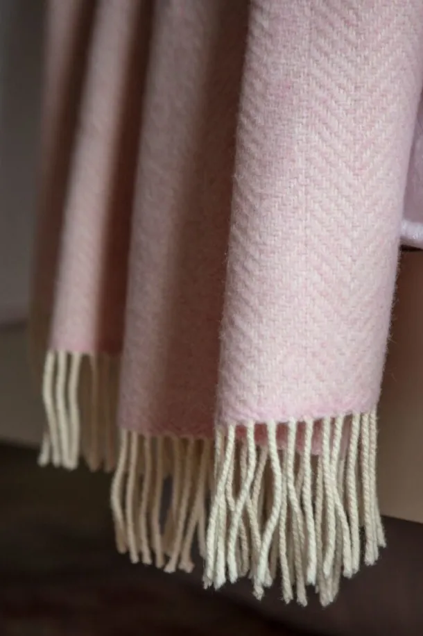 Wool and Cashmere Baby Pink Throw Col: 1430