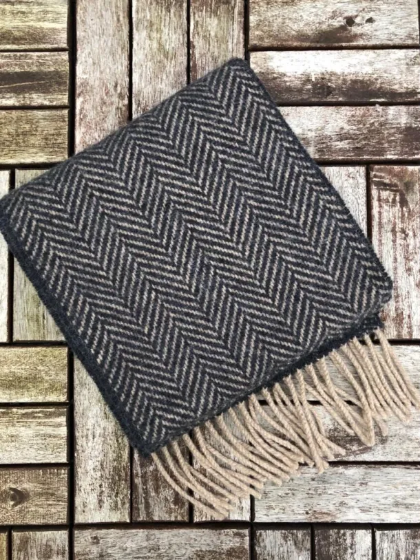 Wool and Cashmere Herringbone Scarf - Navy 2425