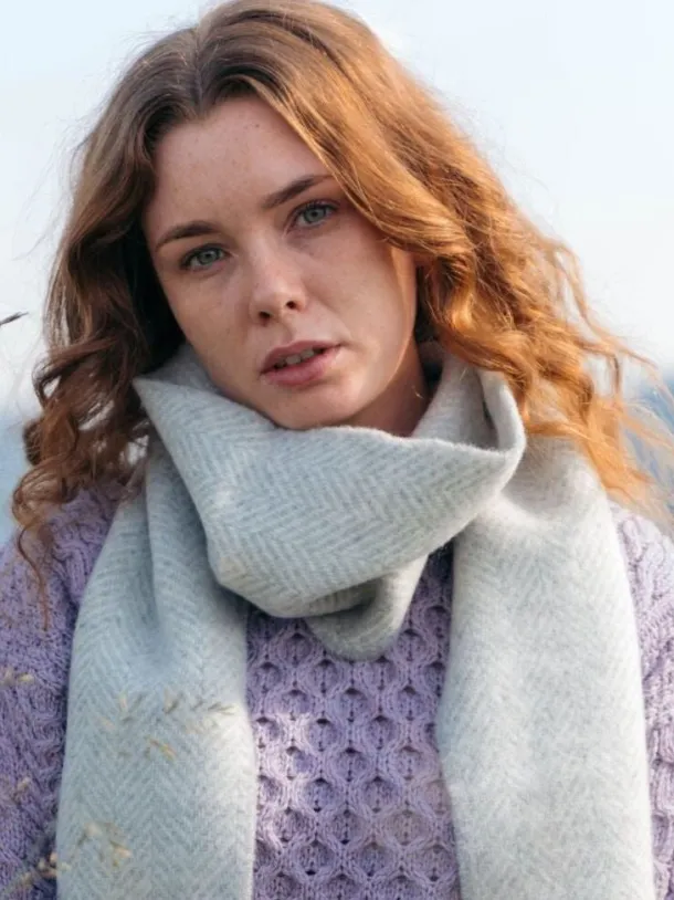Wool and Cashmere light grey Herringbone Scarf 2422