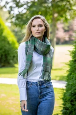 Wool and Cashmere Scarf Green Tartan
